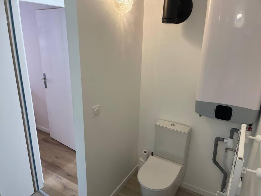 Magnifique Maison Renovee, 10Pers Rencurel Zewnętrze zdjęcie